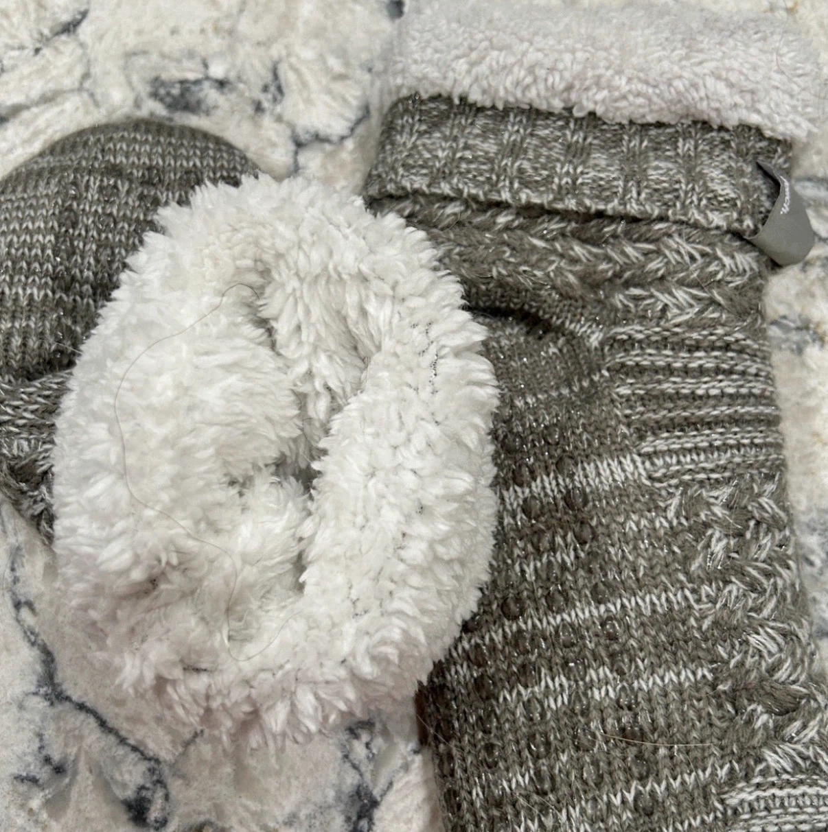 Bench Slippers Socks (anti slip bottoms) - photo 3
