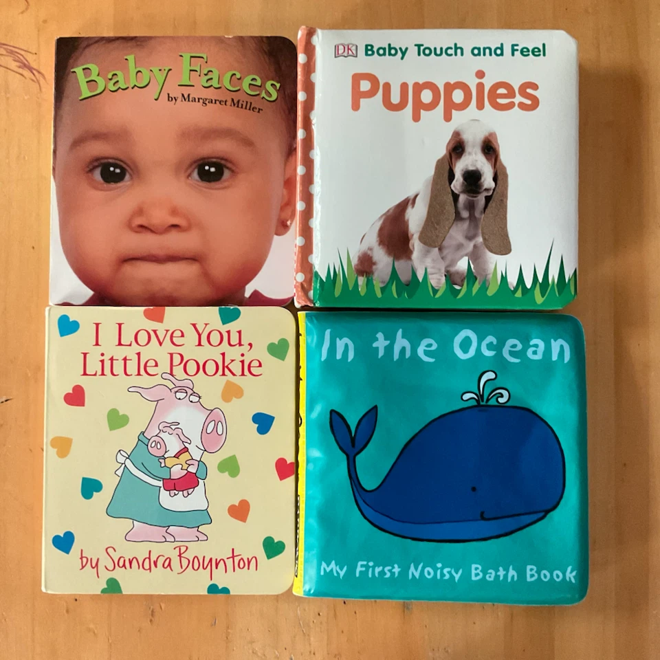 Lot of 10 Children's Board Books & 1 bath book - photo 2
