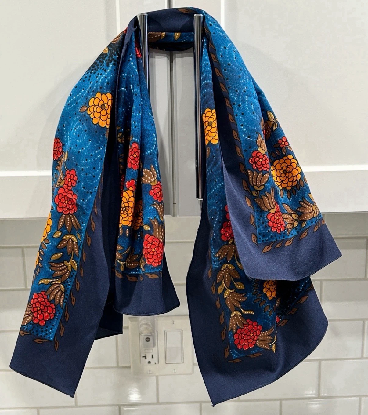 Collection of women’s Scarves ($8 each) - photo 3