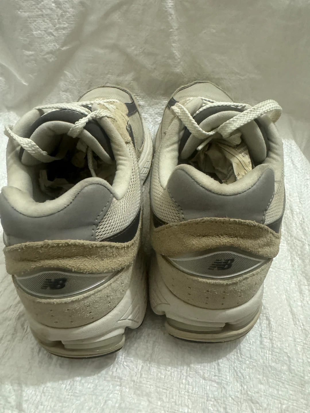 New Balance 2002R Beige Sneakers - photo 3