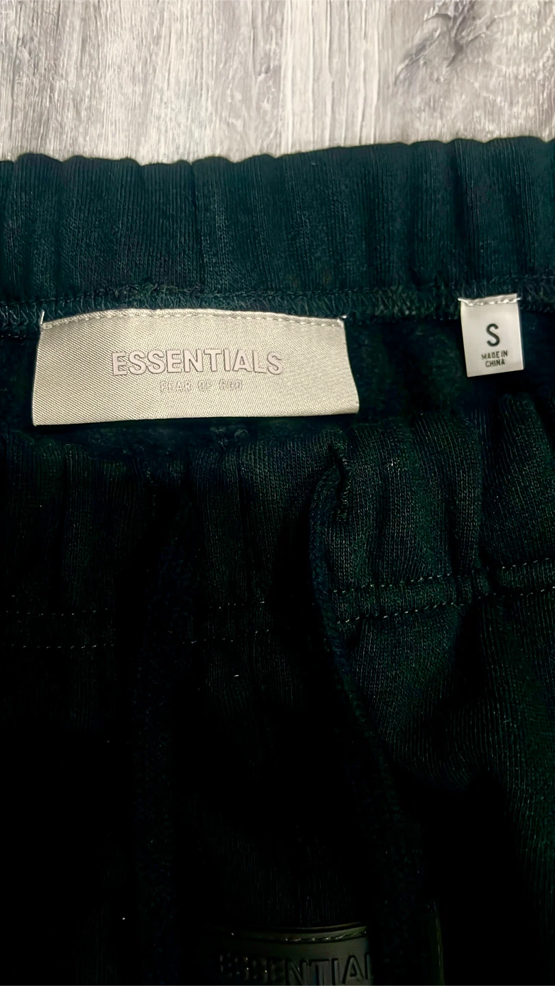 Essentials Fear of God Black Shorts Size S - photo 3