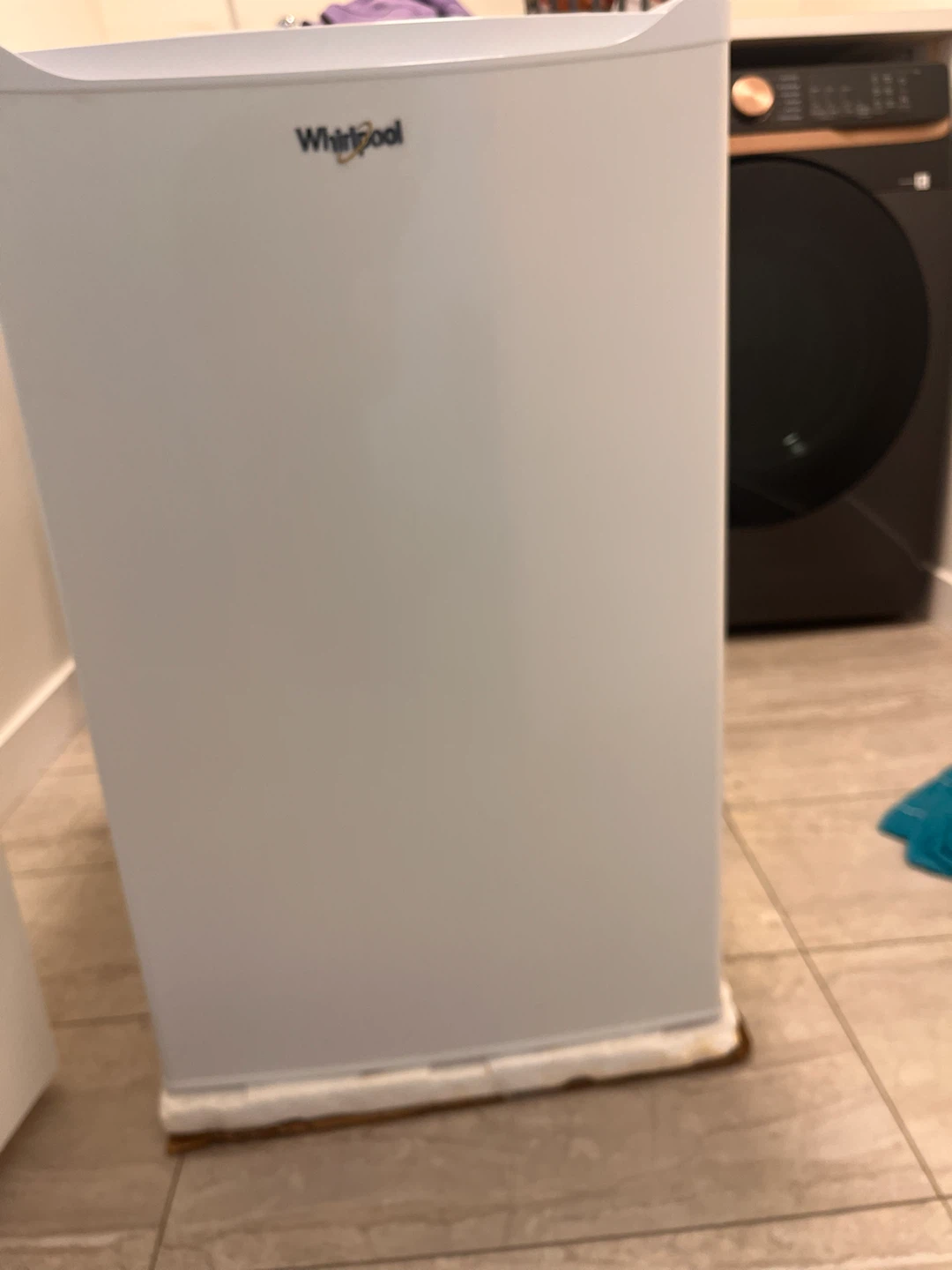 Whirlpool Mini Fridge - photo 2