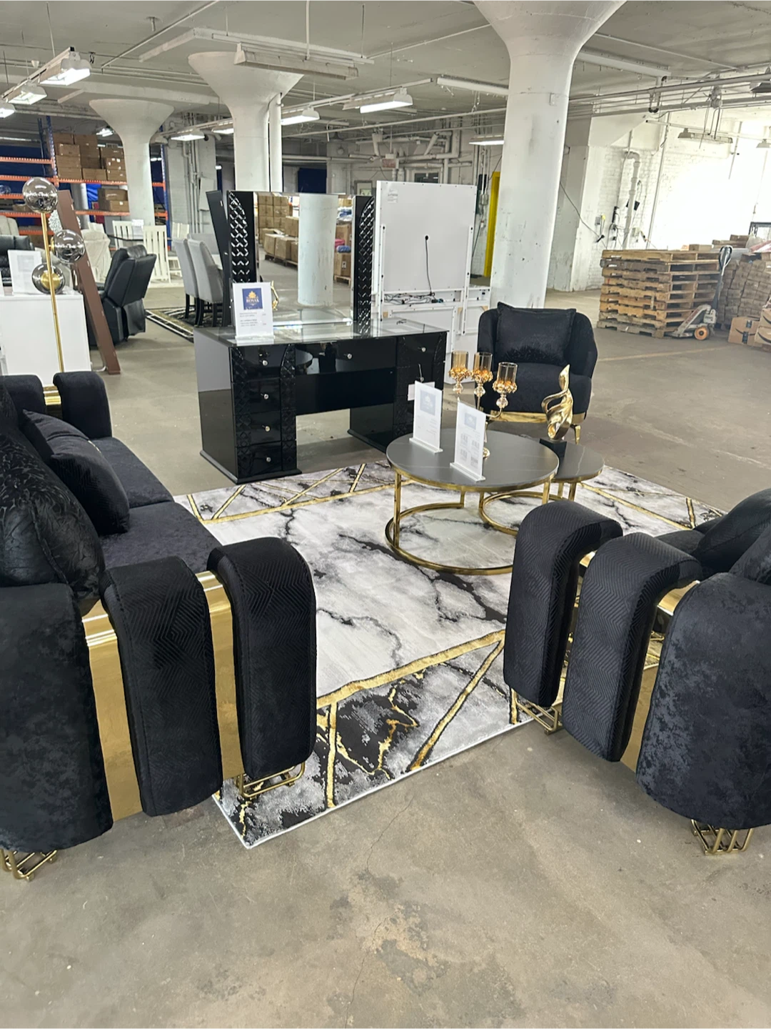 Sofa + loveseat + recliner - photo 3