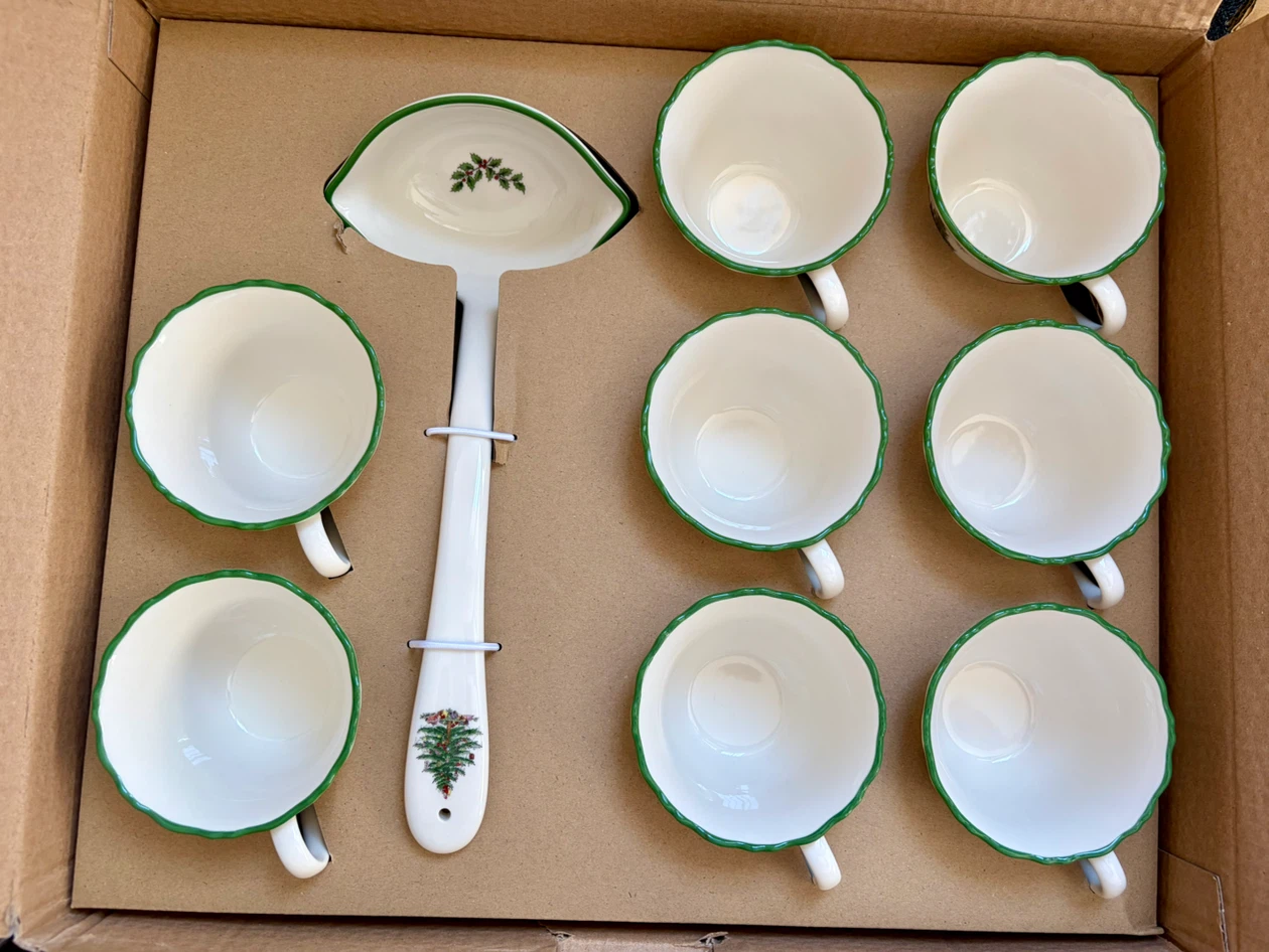 Spode Christmas Tree 10 Piece Punch Bowl Set with Cups & Ladle - photo 2