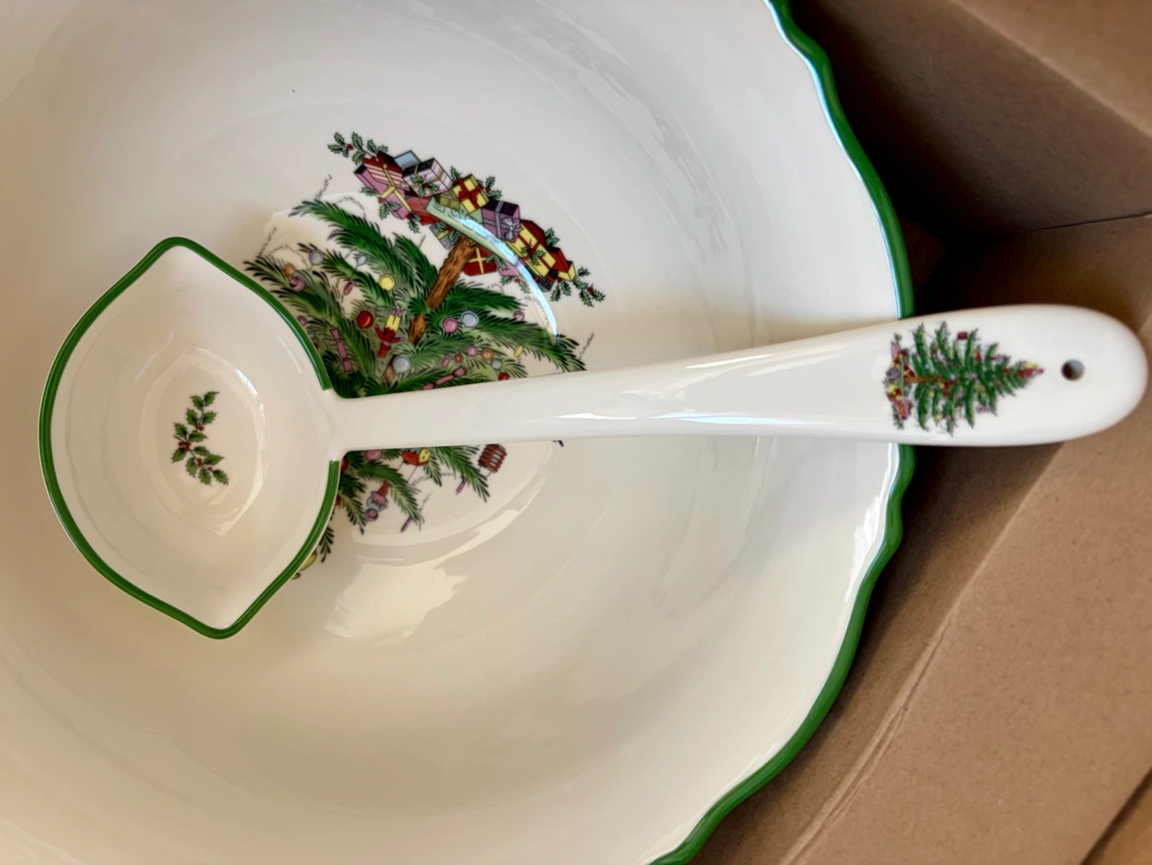 Spode Christmas Tree 10 Piece Punch Bowl Set with Cups & Ladle - photo 3