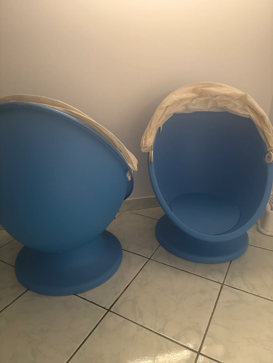 Blue Egg Chairs with Canopy - photo 2