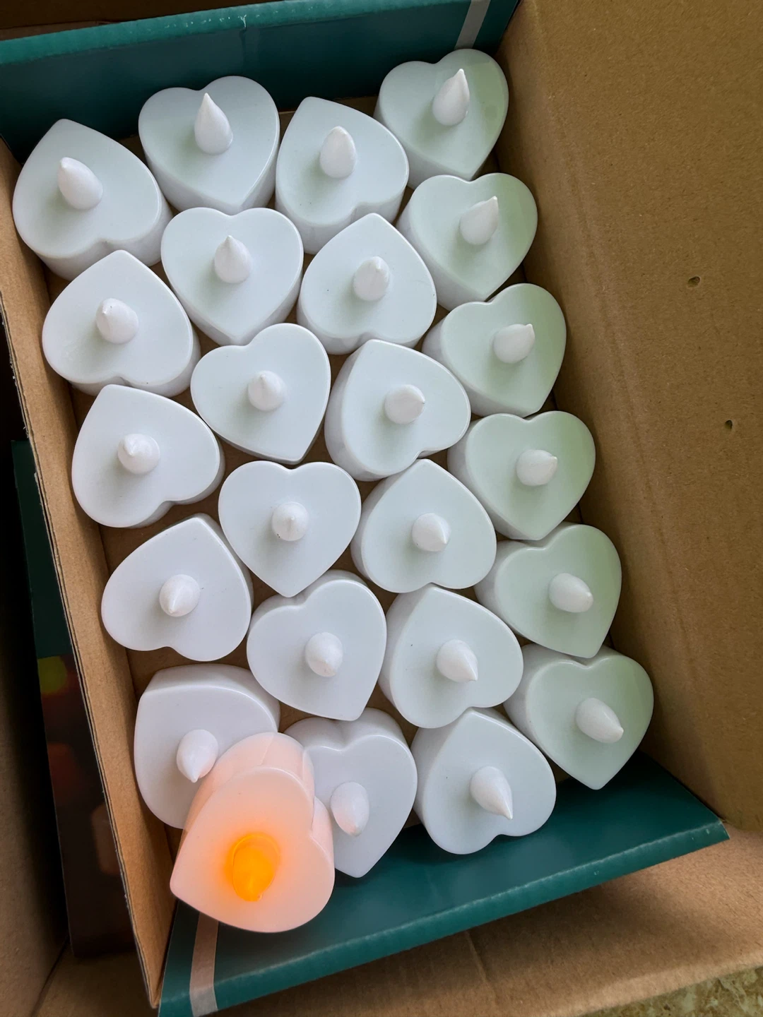 3 set Flawless 24-piece LED tealight set included. - photo 4