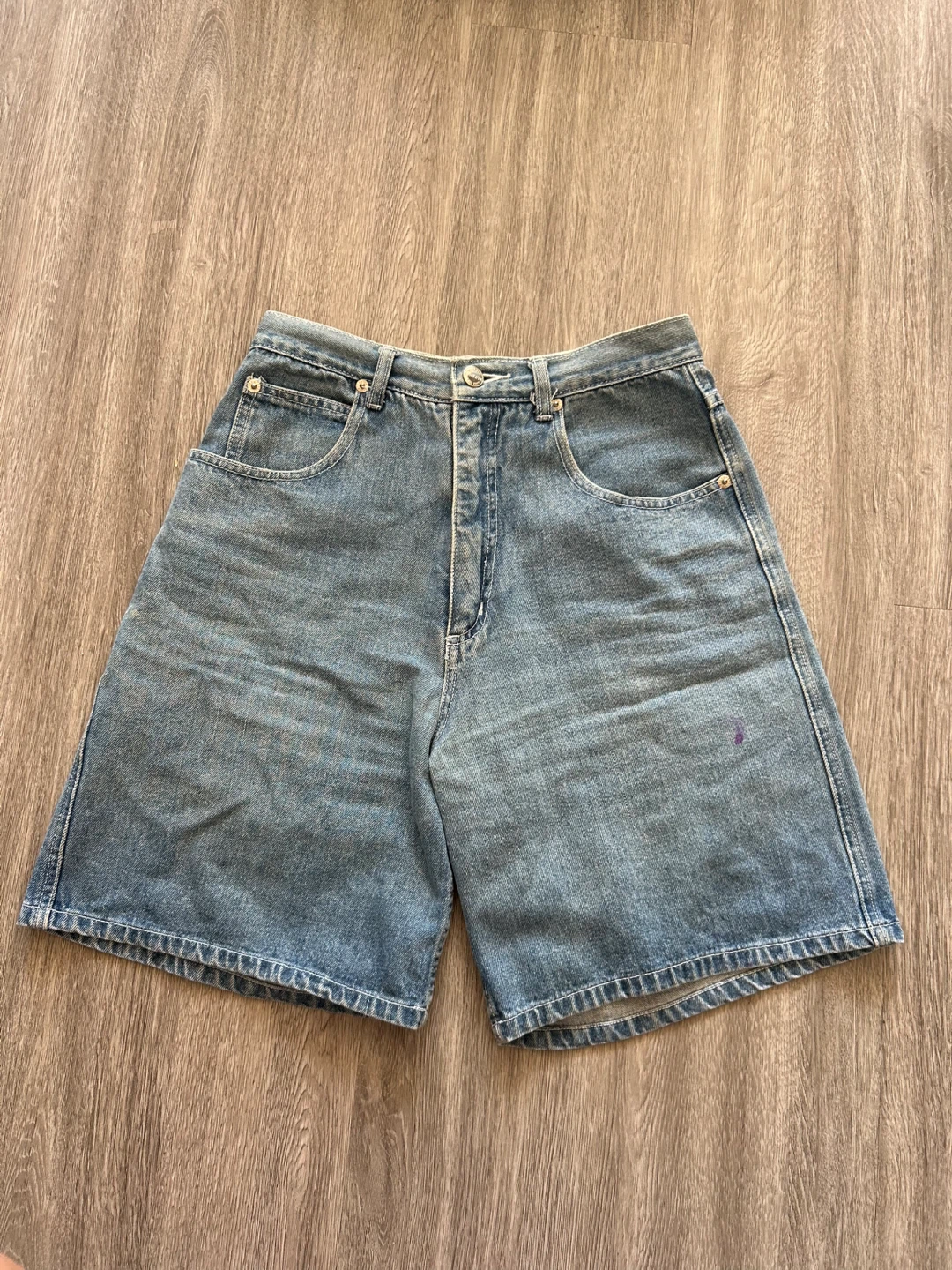Denim Shorts (Light Wash)