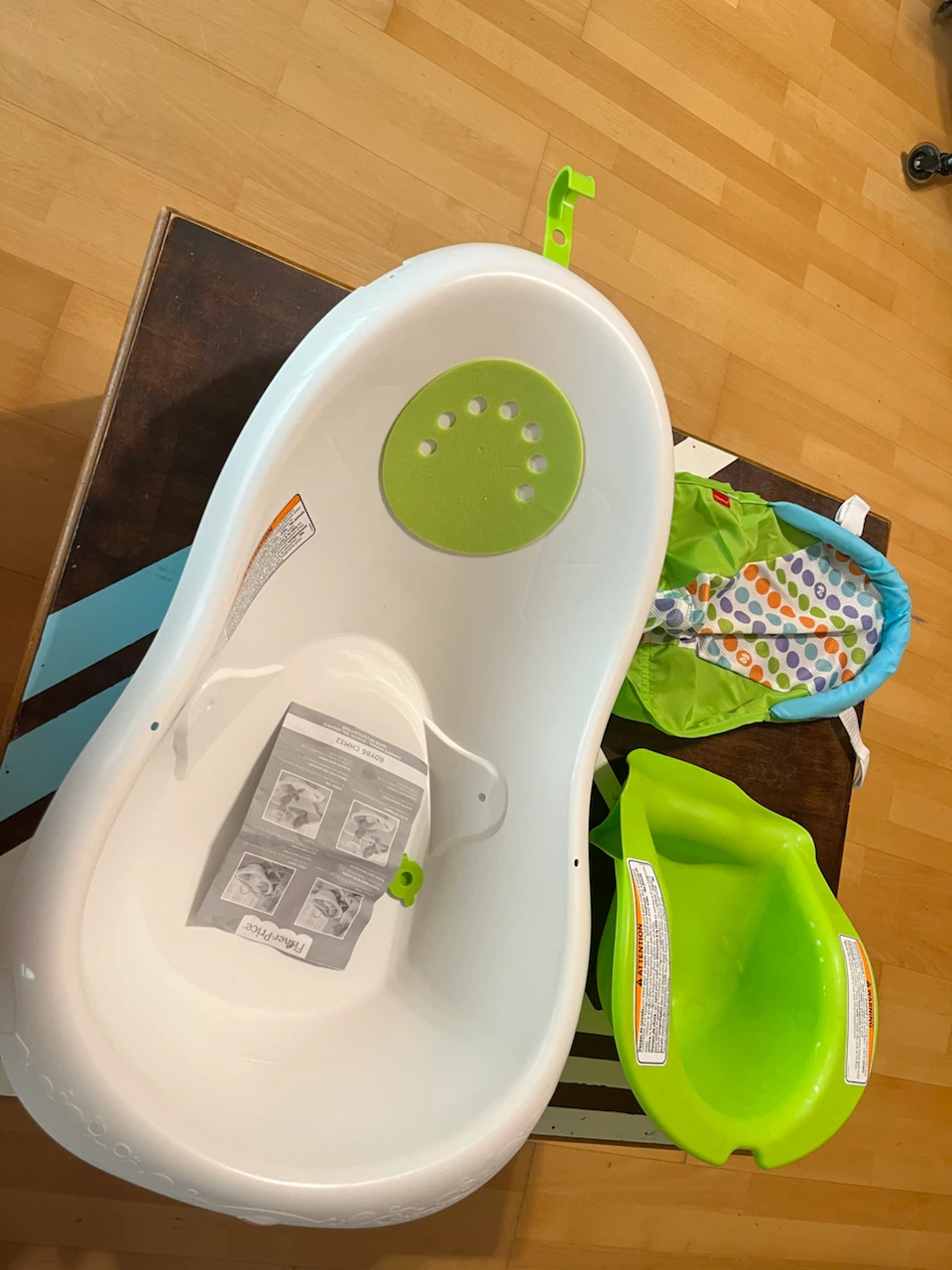 Fisher-Price 4-in-1 Baby Bath Tub with Newborn Sling
