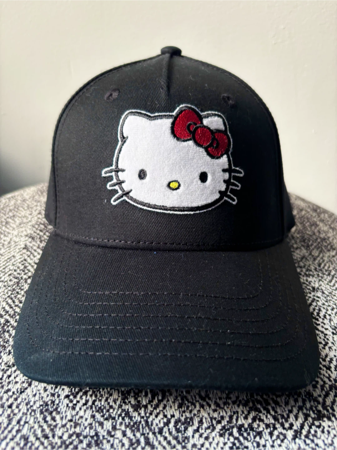 Hello Kitty Embroidered Adjustable Dad Hat, Sanrio, Black NEW