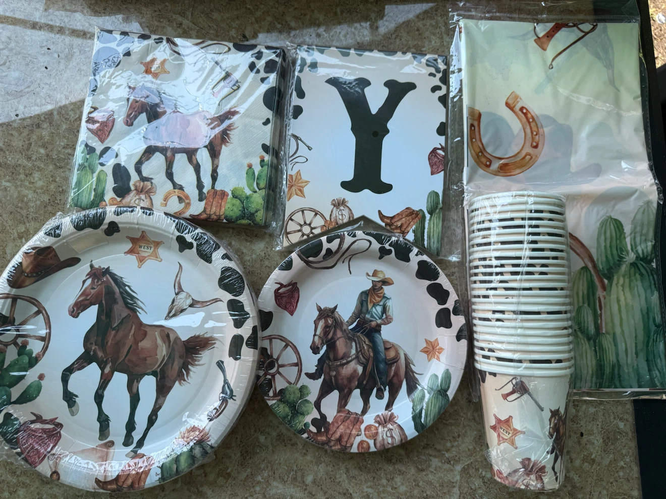 Cowboy Western Party Paper Plates, Cups, and Napkins Set - photo 2