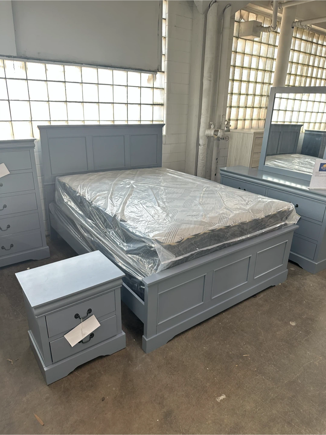 Royal Gray 6-Drawer Dresser