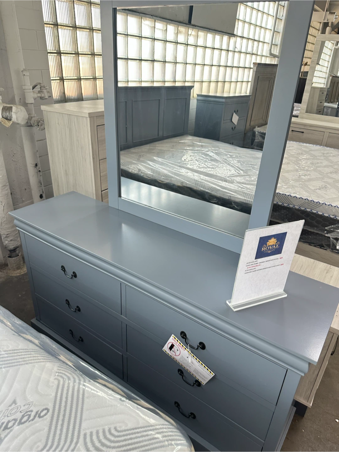 Royal Gray 6-Drawer Dresser - photo 3