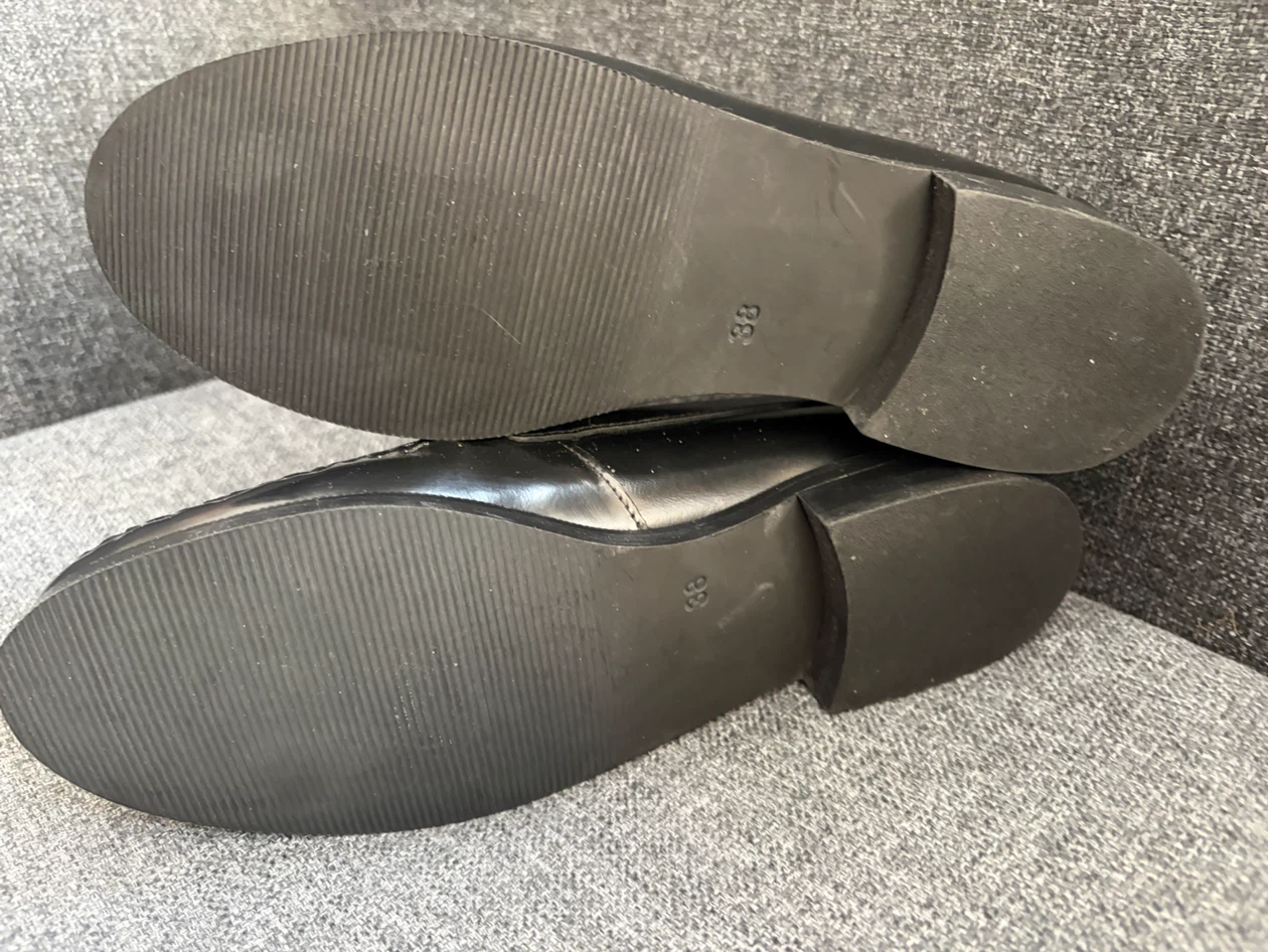 Black Loafer Shoes Size 38 - photo 2