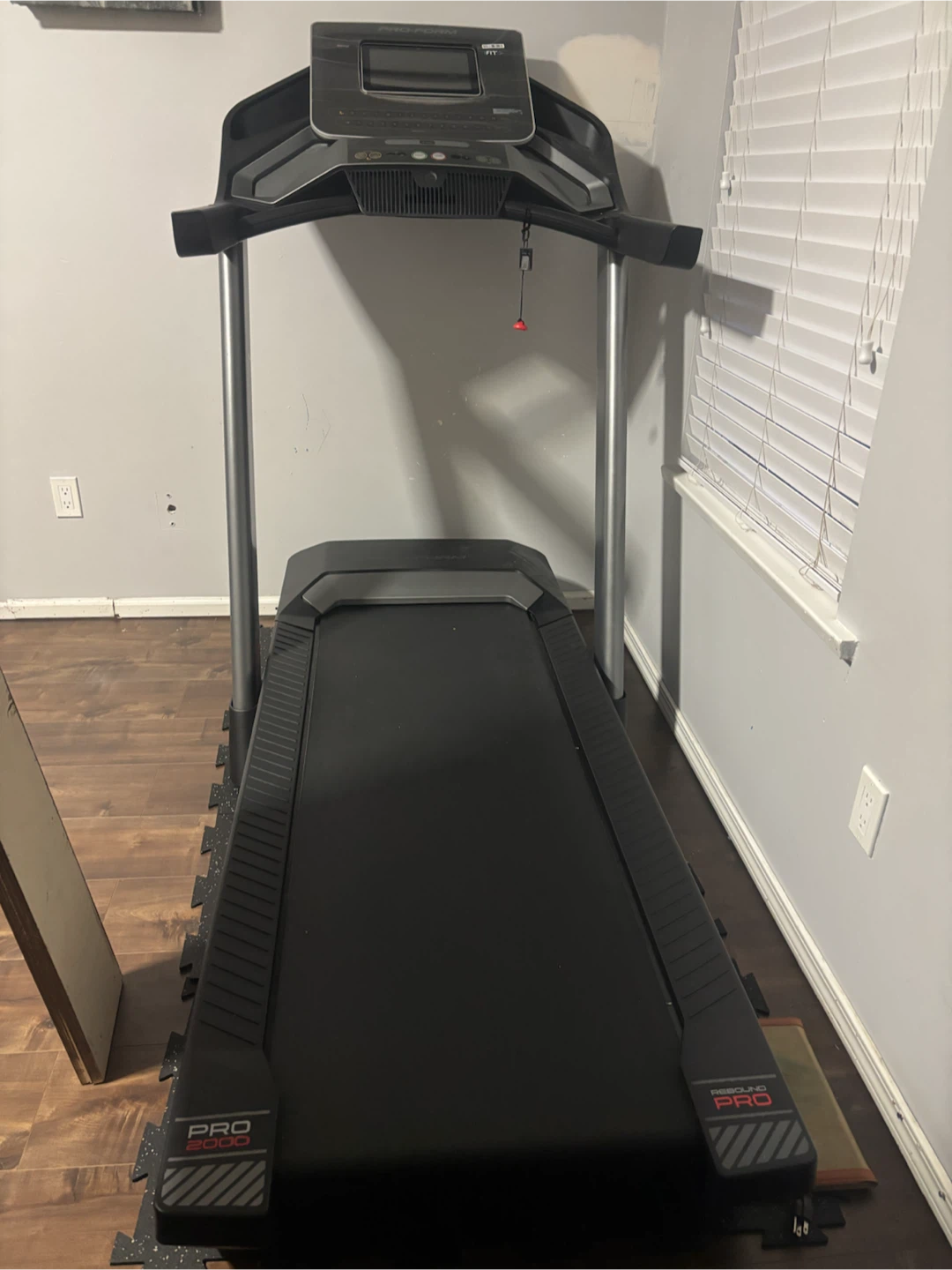 ProForm Pro 2000 Smart Treadmill - photo 5