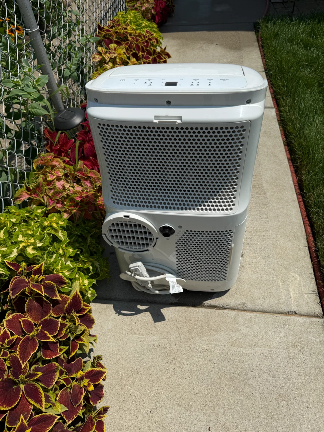 Portable Air Conditioner 10,000btus. $225.00 or best offer - photo 3
