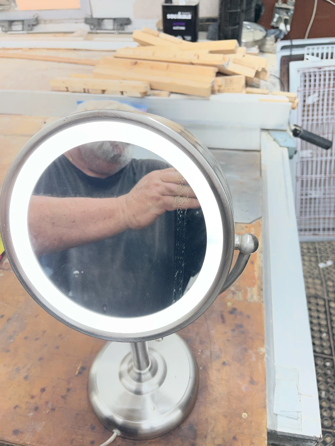 Lighted Vanity Mirror - photo 3