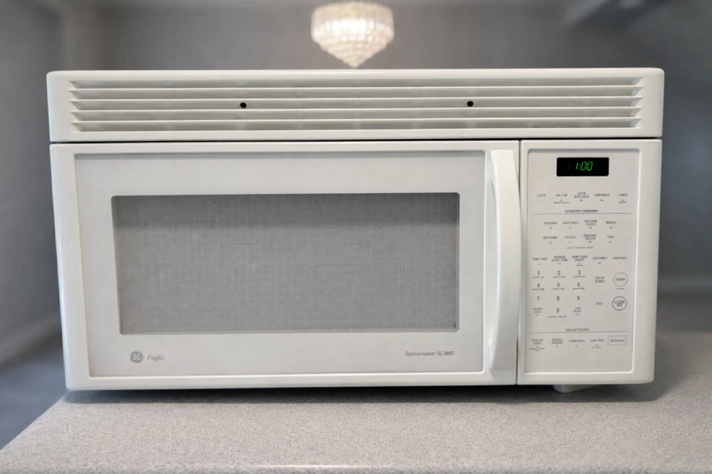 GE Profile Spacemaker XL 1800 Microwave