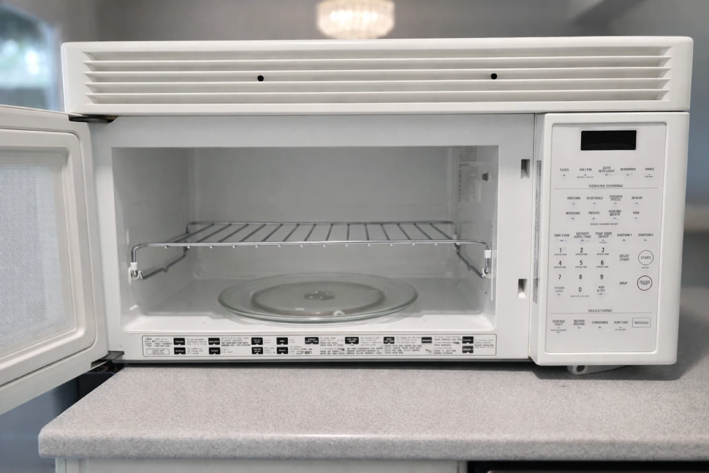 GE Profile Spacemaker XL 1800 Microwave - photo 2