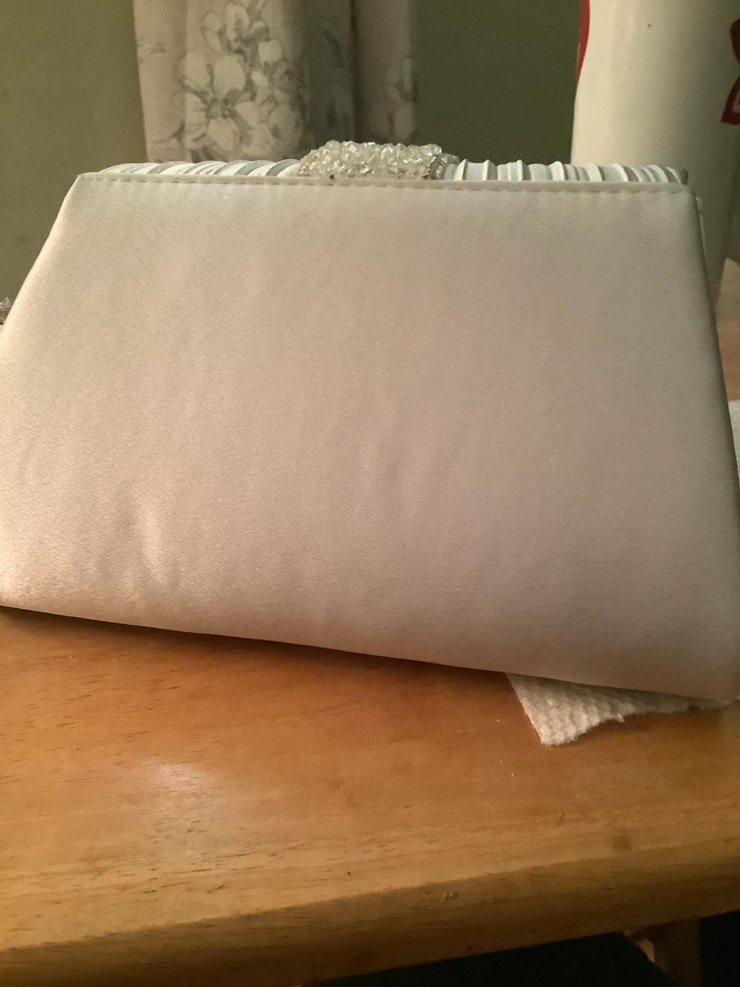 White Clutch Evening Bag with Beading - photo 3