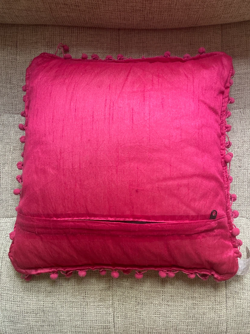 Decorative Pillow - photo 4