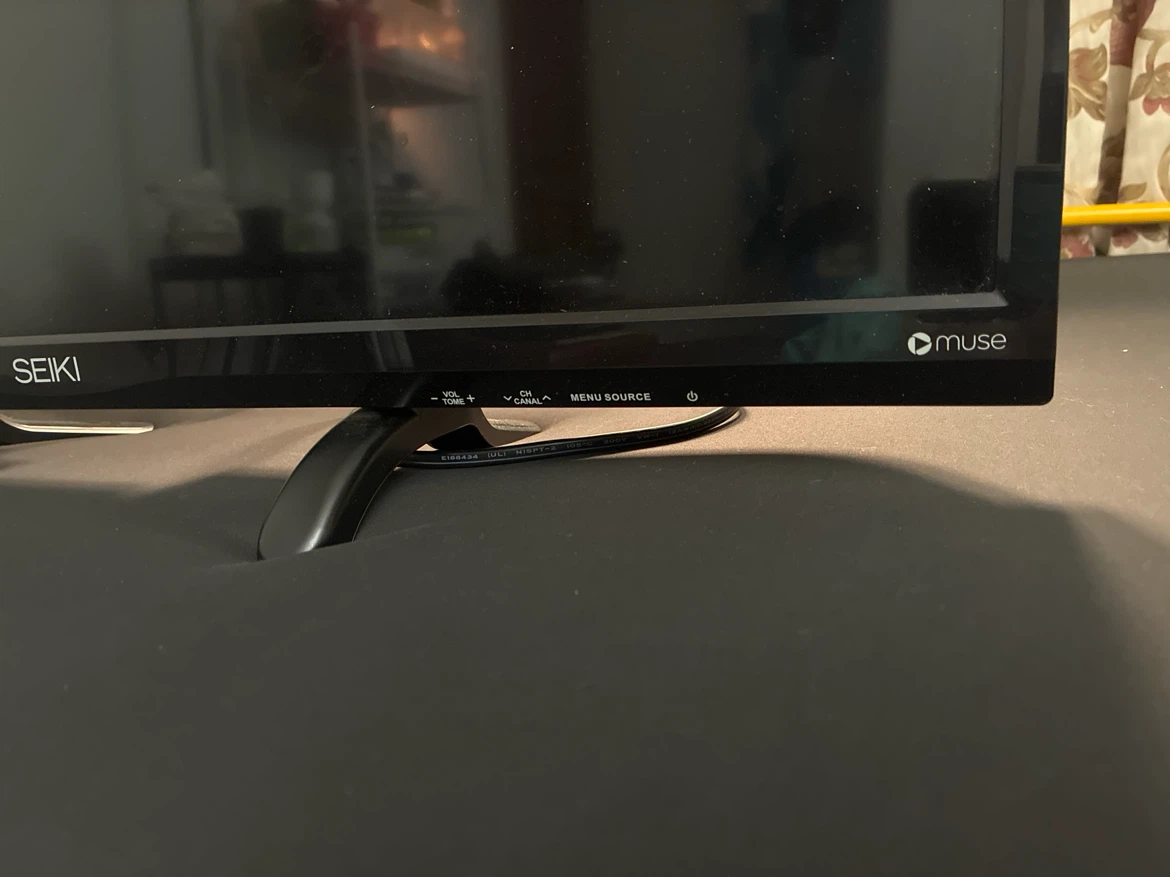 Seiki 32" TV - photo 3
