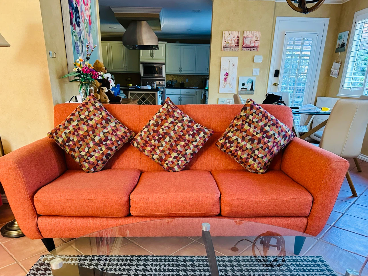 Salmon Pink 3-Seater Sofa with Decorative Pillows - photo 4