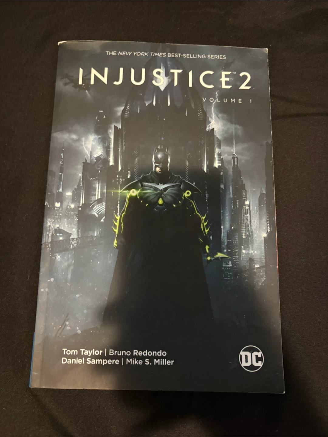 Injustice 2 Volume 1 Graphic Novel
