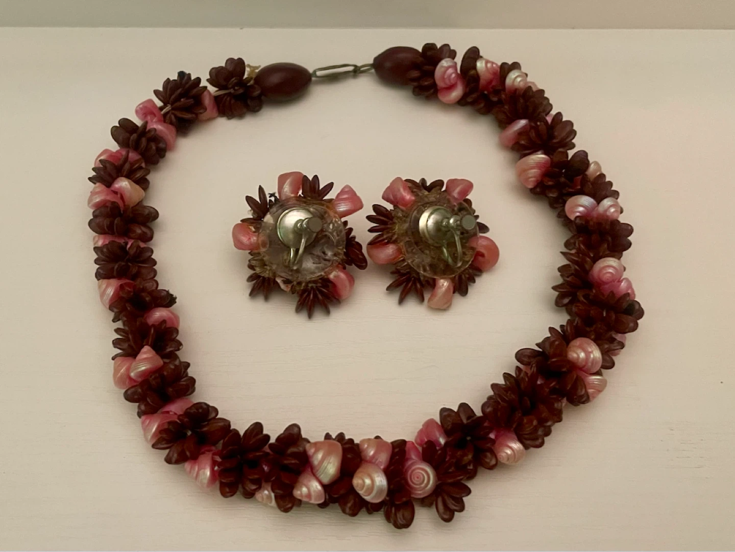 Vintage Artisan Shell Jewelry Set - photo 3