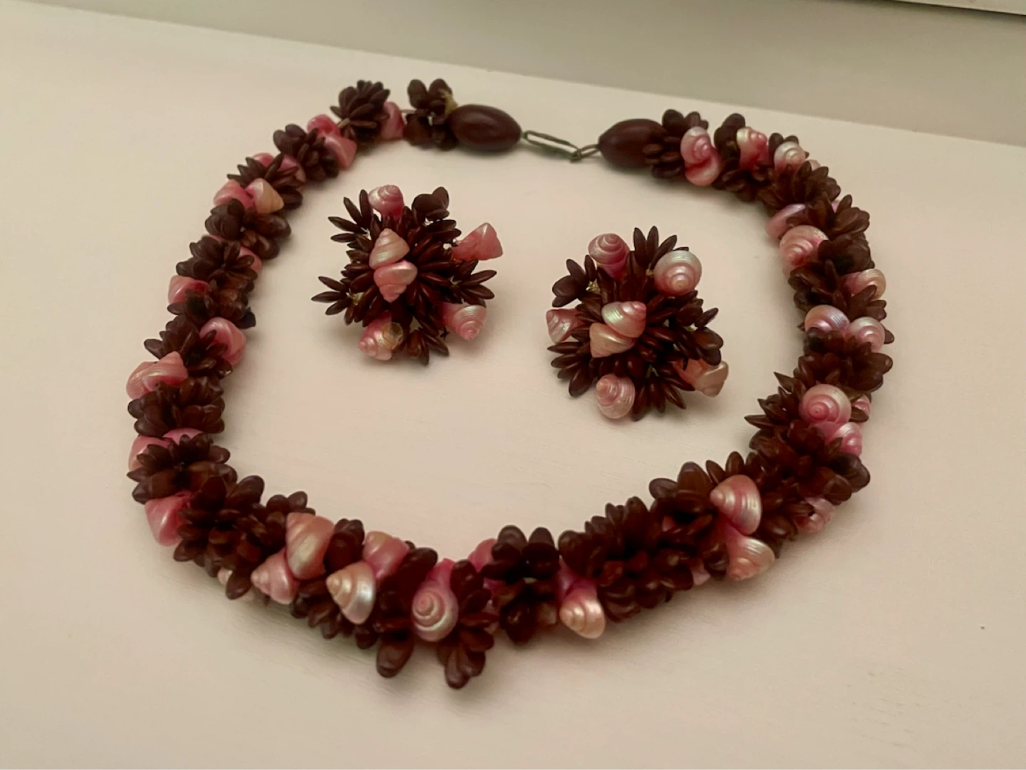 Vintage Artisan Shell Jewelry Set - photo 2
