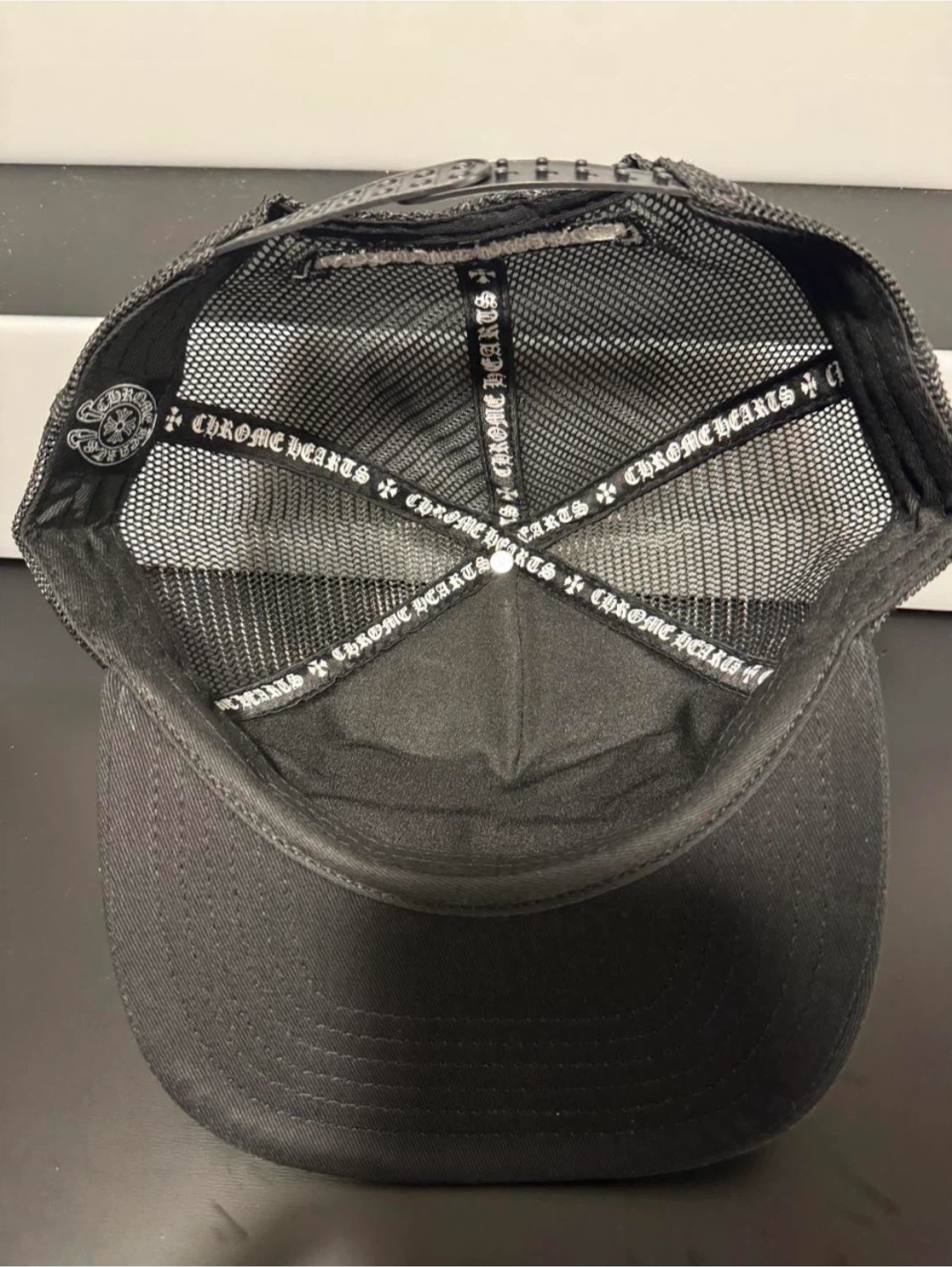 Chrome Hearts Black Trucker Hat - photo 3