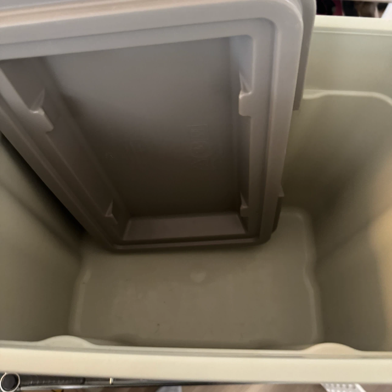 26L Cooler Hardcover - photo 3