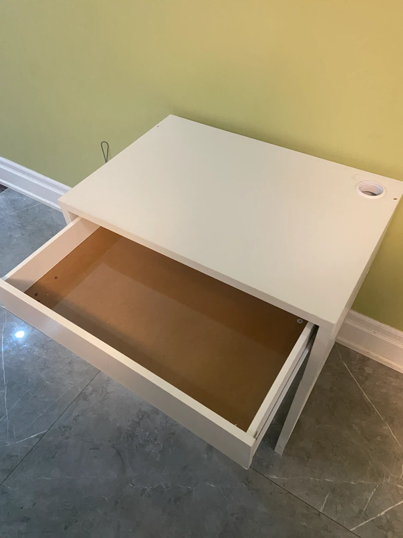 White Desk with Drawer - photo 3