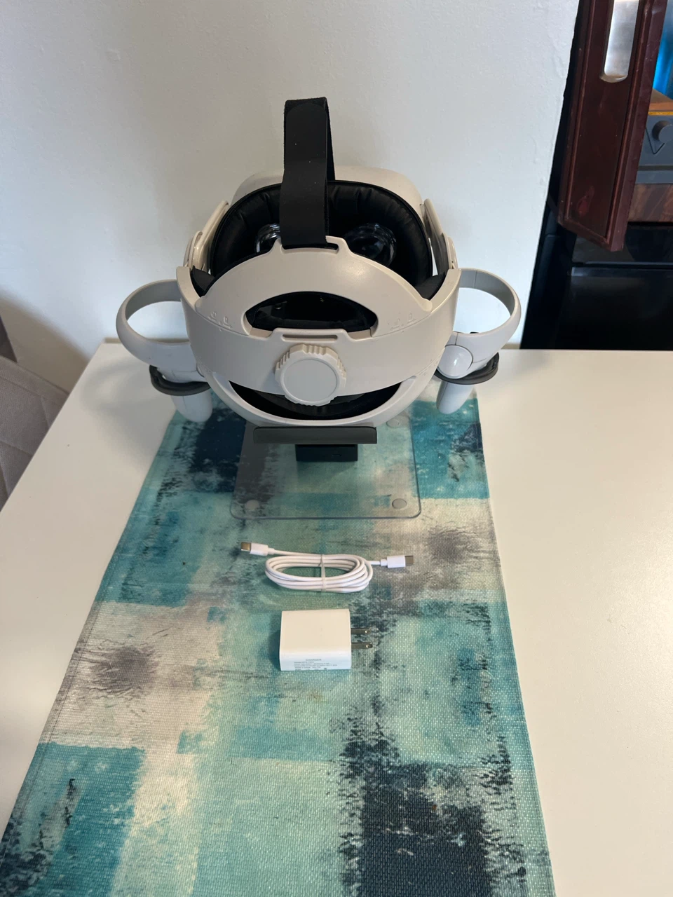 Meta Quest 2 VR Headset - photo 3