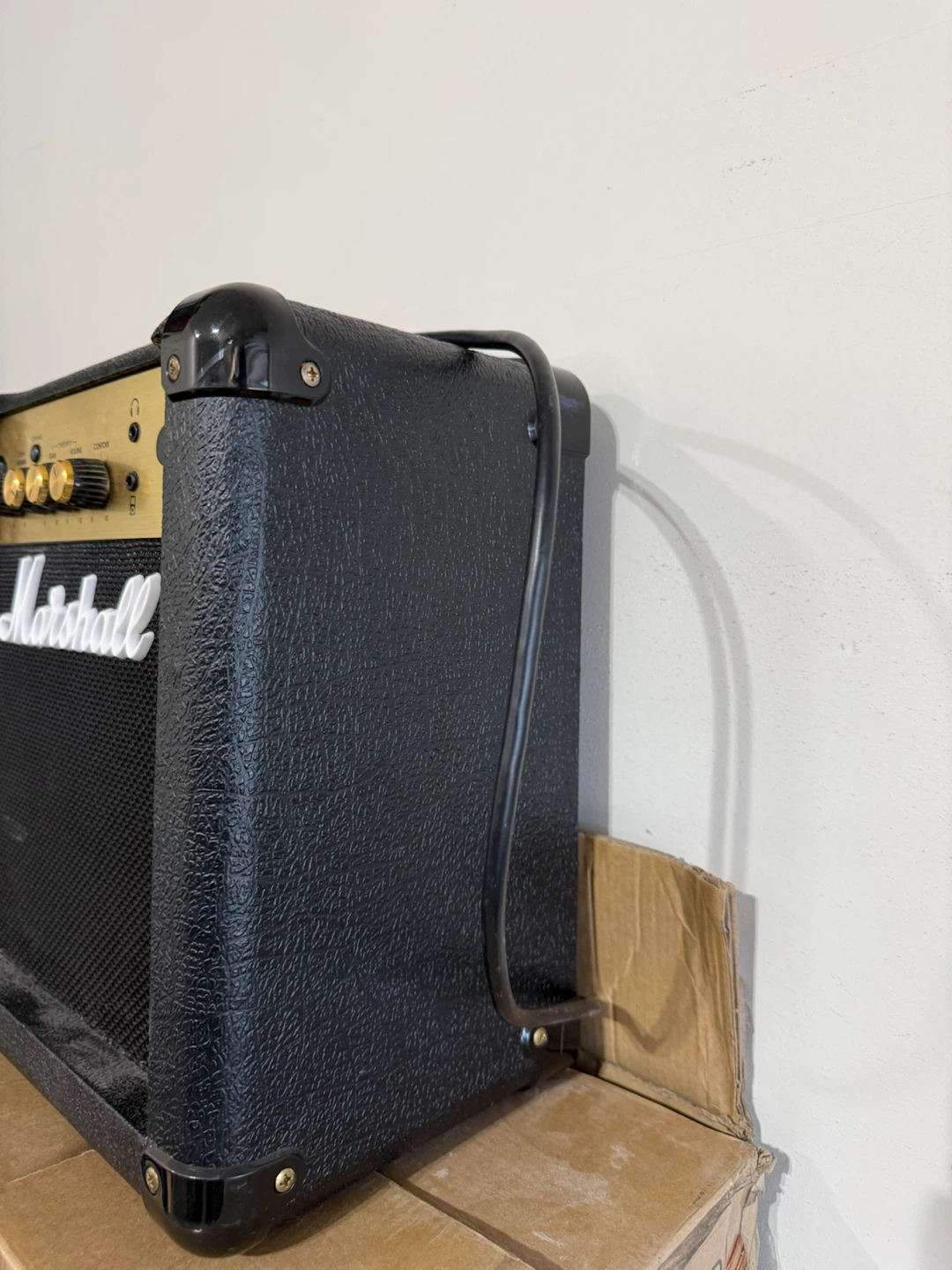 Marshall MG10CF Guitar Amp - photo 3