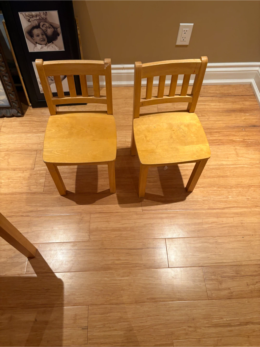 Kid's Wooden Play Table and Chairs Set - photo 3