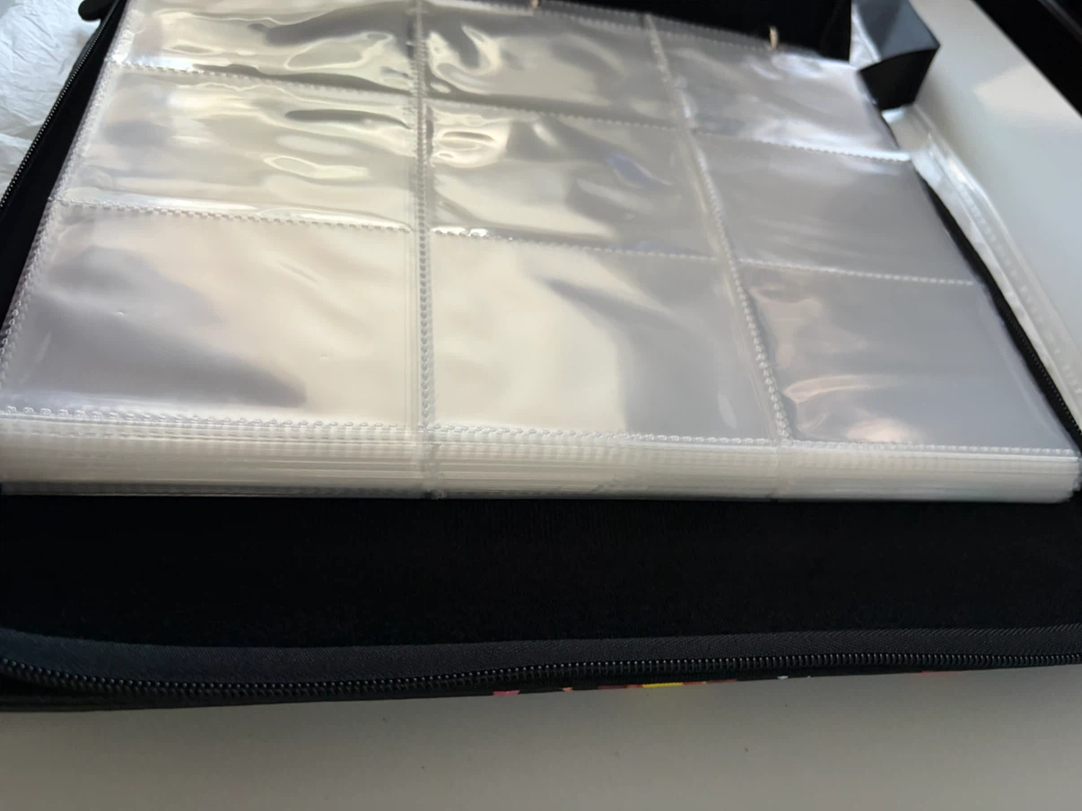 New Pokemon Trading Card Binder - Fits 900 Cards - photo 3