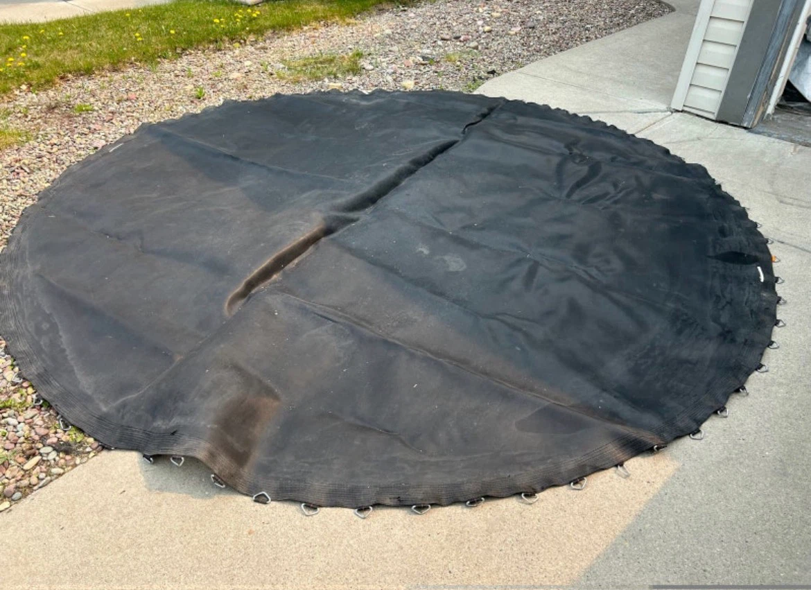 Round Trampoline with Water Mist Sprinkler Cooling System - photo 5