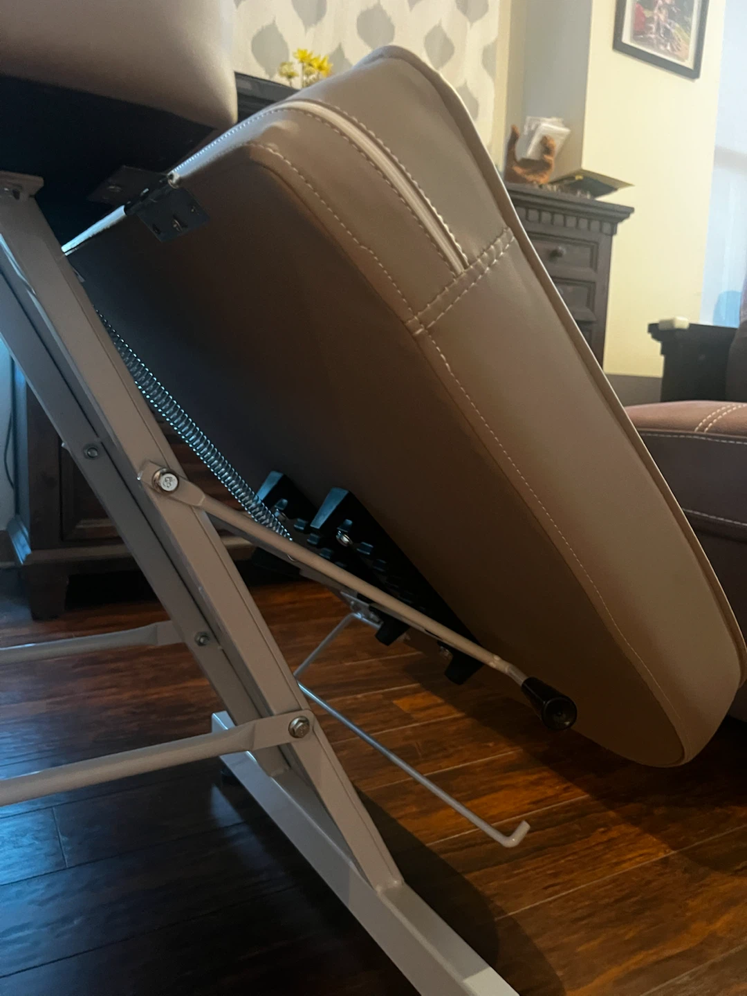 Portable Massage Table with 2 Tier Storage - photo 4