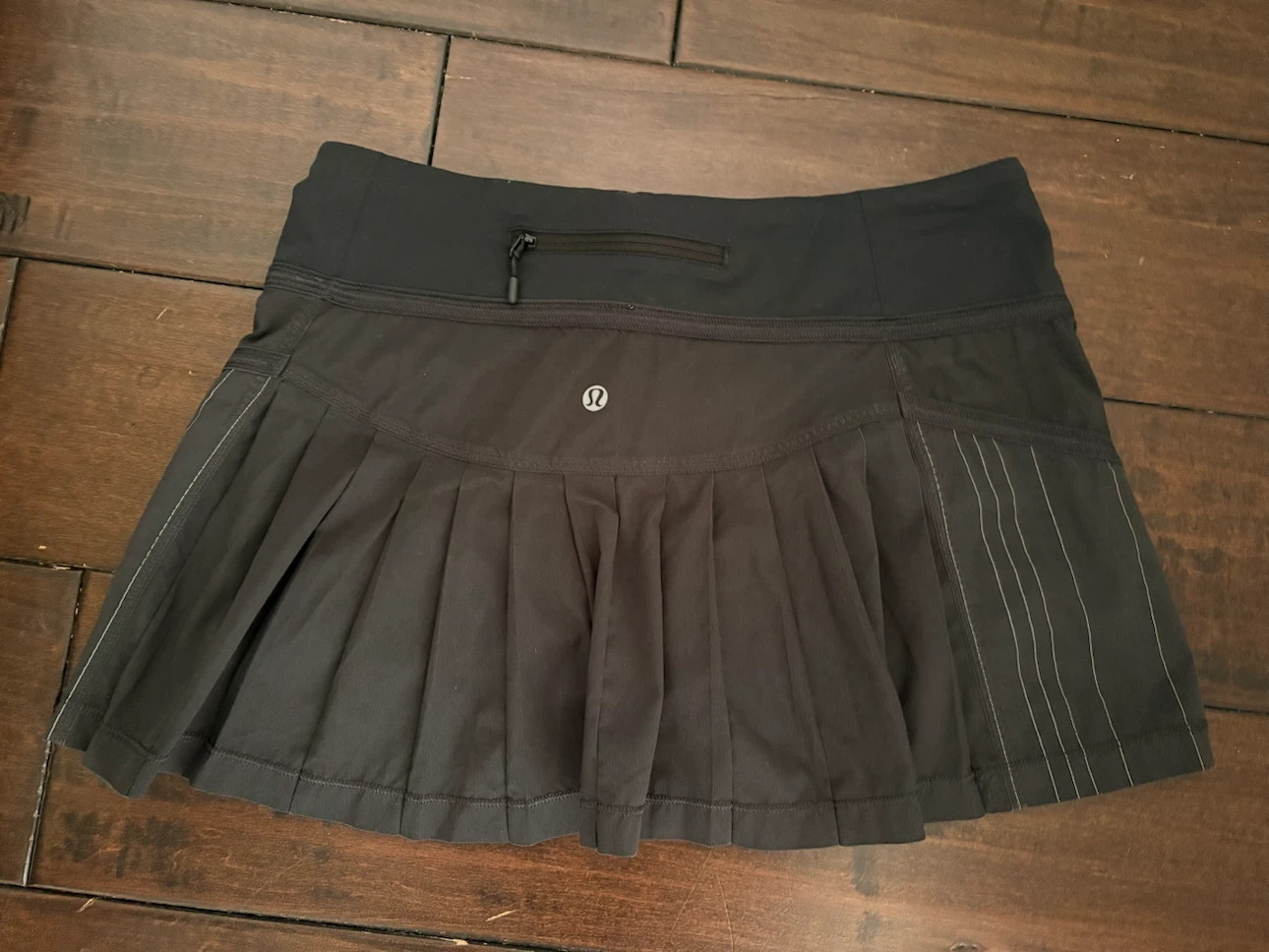 2 Lululemon size 6 skorts - photo 2