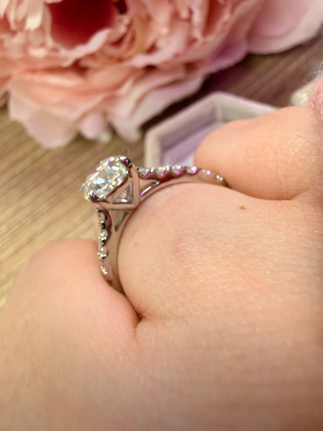 New giftable silver Moissanite rings, size 6 or 8.5 - photo 4