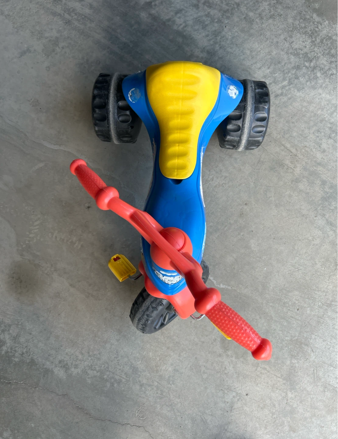 Ride-On Trike (Hot-Wheels) - photo 2