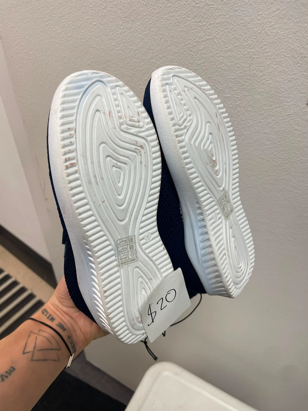 Little Kiki Navy Blue Sneakers Size 1 - photo 3