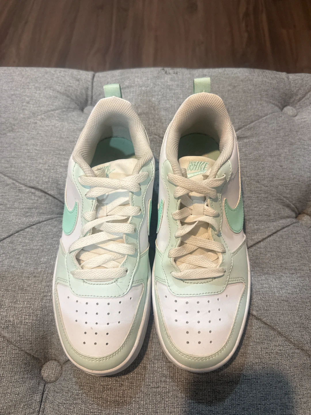 Nike White and Mint Green Shoes