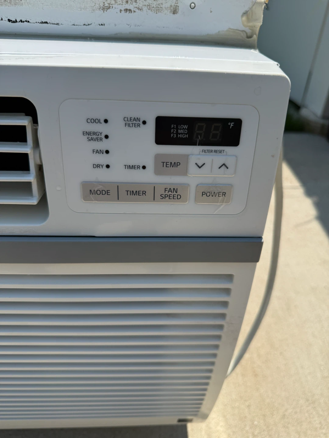 Air Conditioner.18,000btus 220 volts,$200.00 or best offer - photo 3