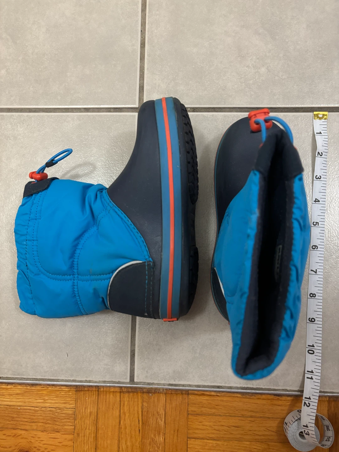 Crocs Kids' Winter Boots size 13Y - photo 2