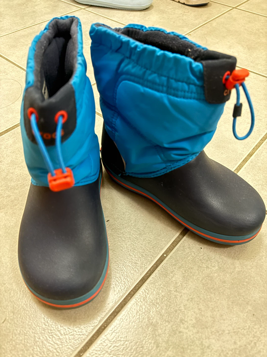 Crocs Kids' Winter Boots size 13Y - photo 5