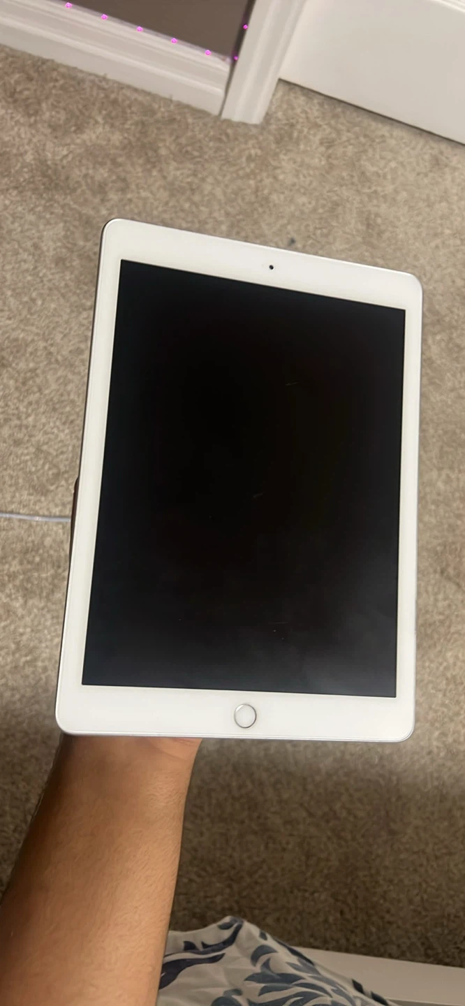 iPad 6th gen 128gb WiFi