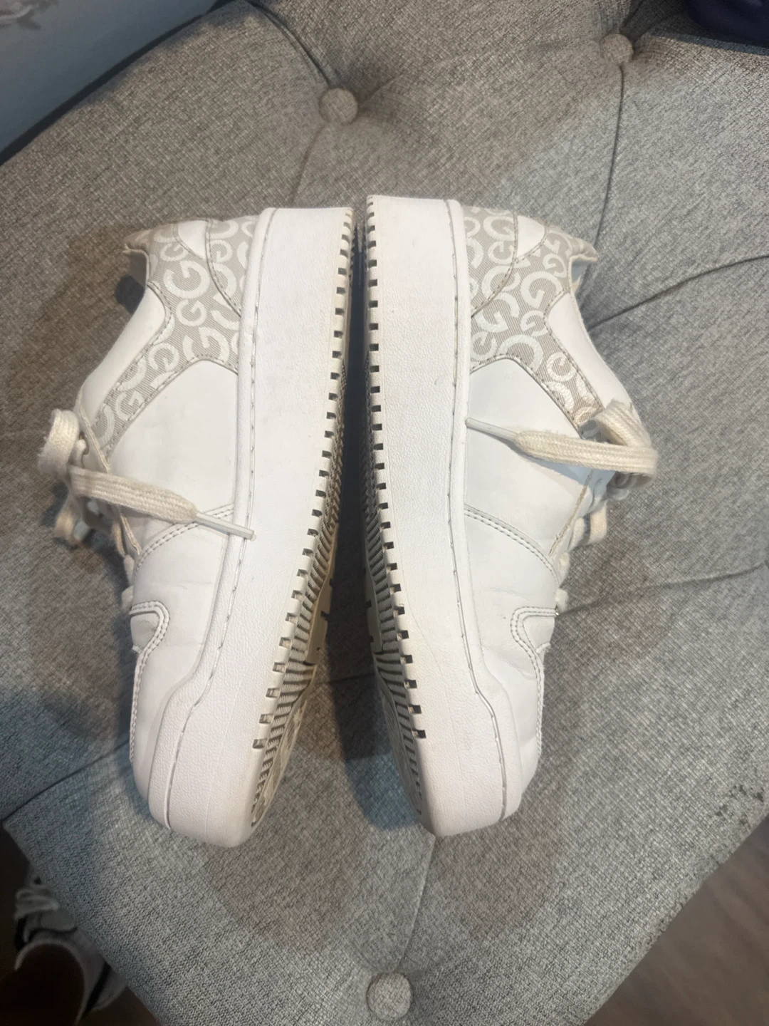 Guess "G" Logo White Platform Sneakers - photo 2