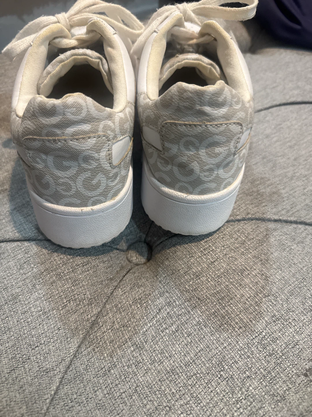 Guess "G" Logo White Platform Sneakers - photo 4